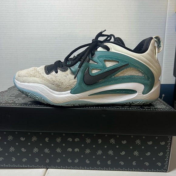 Nike KD 15
Photon Dust Teal - Picture 4 of 11